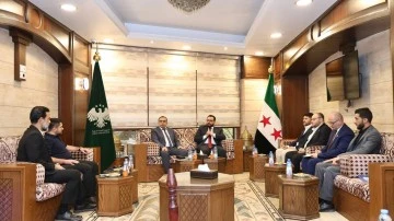 وزير الزراعة يلتقي وفد الشركة التركية والوفد المرافق