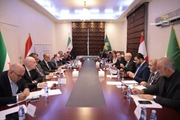 الوزير بدر ونظيره اللبناني يبحثان تفعيل الربط السككي 