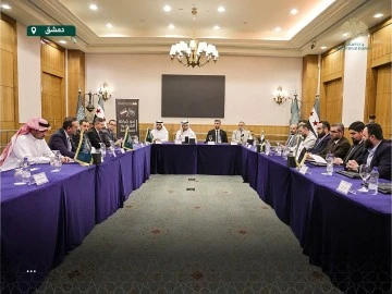 اجتماع موسع مع وفد مجلس الأعمال السعودي 