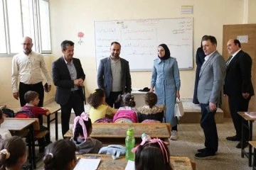 مدير التربية يتفقد واقع التعليم في منطقة اعزاز 