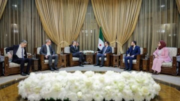 وزير الخارجية والمغتربين يستقبل وفد الماني 