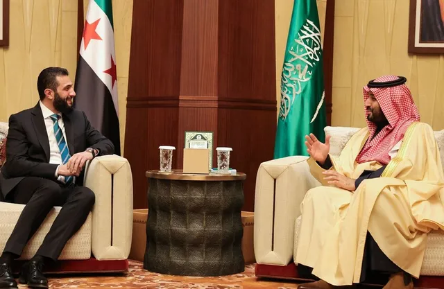 اتصال هاتفي بين الرئيس الشرع وولي العهد السعودي في الذكرى الأولى للتحرير