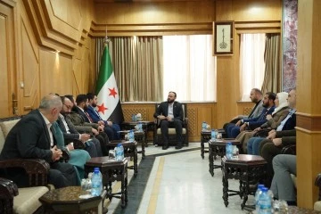 محافظ حلب المهندس عزام الغريب يلتقي مسؤول ملف شؤون الشباب 