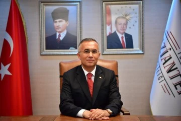 رسالة من والي غازي عنتاب كمال تشيبر بمناسبة ليلة القدر: &ldquo;نور يسقط في قلب الزمان&rdquo;