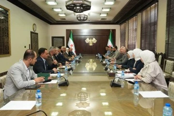 وزير المالية ومحافظ يبحثان تطوير الخدمات المصرفية 