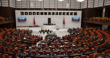 البرلمان التركي يصوت بالإجماع لتشكيل لجنة تحقيق بعواقب الزلزال