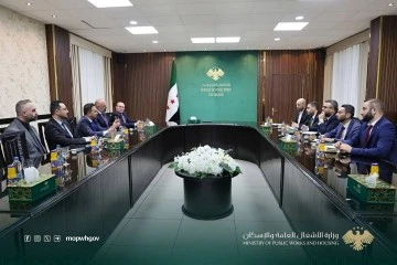 وزارة الأشغال العامة تبحث فرص الاستثمار مع مجموعة اسكندر القابضة