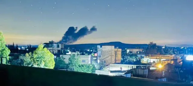 تهديد وتصعيد إسرائيلي متجدد: غارات عنيفة تطال مواقع عسكرية بريف درعا جنوبي سوريا