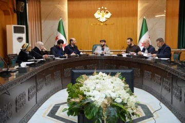 محافظ حلب يبحث تطوير برامج التعليم. والتدريب