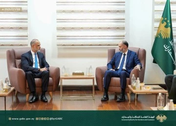 رئيس الهيئة العامة للمنافذ والجمارك يستقبل وفدا لبناني 
