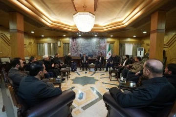 محافظ حلب يناقش واقع العمل الخدمي مع أعضاء مجلس الشعب 