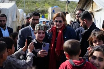 وزيرة الشؤون الاجتماعيةجولة على المخيمات المتضررة بادلب 