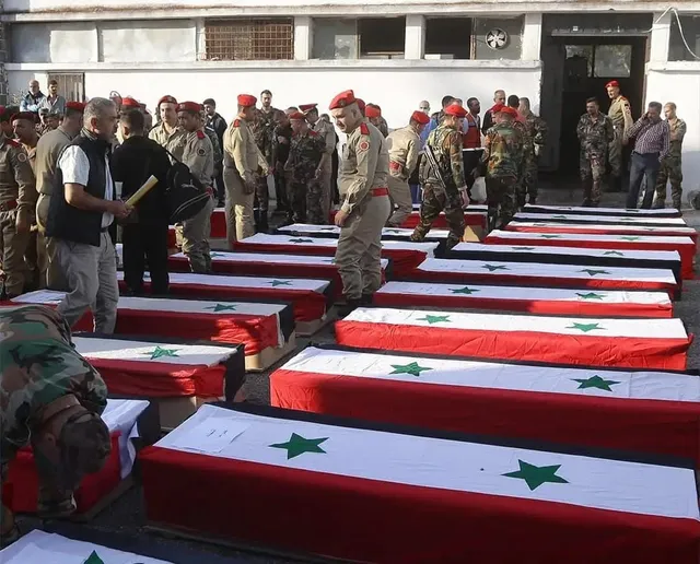 النظام يرفع حصيلة &quot;تفجير حمص&quot; لـ 366 بين قتيل ومصاب ويُعلن &quot;التصدي&quot; لهجوم جديد