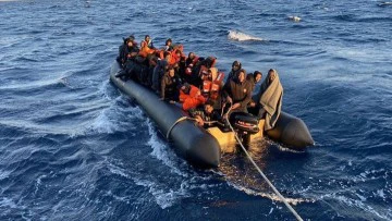 إنقاذ 40 مهاجراً غير نظامي دفعتهم اليونان نحو السواحل التركية