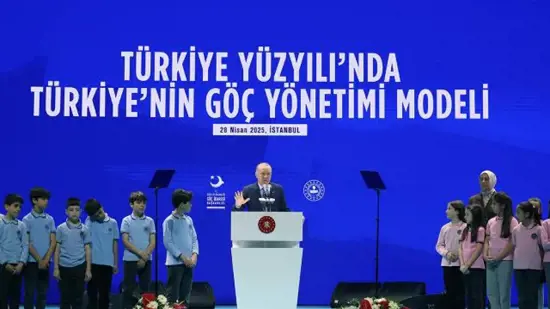 أردوغان مخاطباً العالم بأسره .. "كنا الأنصار للسوريين"