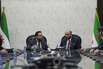 وزير التنمية الإدارية ومحافظ حمص يبحثان تفعيل مسارات التحول المؤسسي 