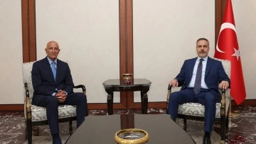 فيدان يلتقي السفير الأمريكي توماس باراك في أنقرة