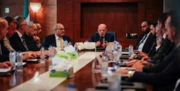 وزير الاقتصاد السوري يبحث في القاهرة مع رجال أعمال دعم الاستثمار وإعادة الإعمار