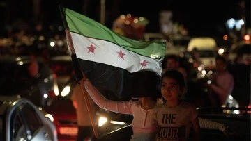 ترحيب عربي باعتزام ترامب رفع عقوبات سوريا وإشادة بتركيا والسعودية 