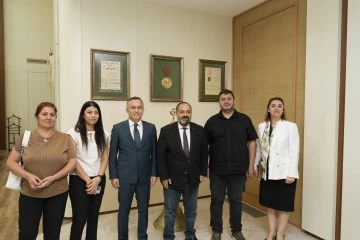 زيارة تهنئة من جمعية صحافة غازي عنتاب إلى الوالي كمال تشيبَر