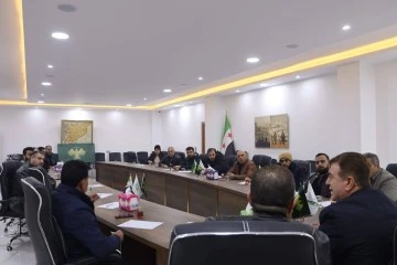 نائب رئيس غرفة الصناعة يترأس اجتماعا في صوران 