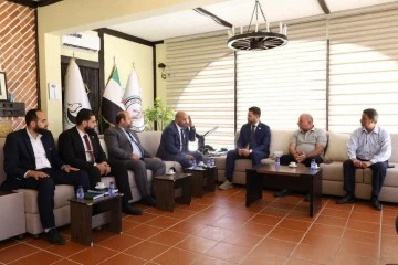 معاون وزير الزراعة يبحث مع المنظمة العالمية للصحة الحيوانية إزالة القيود عن حركةتنقل الخيول العربيه الاصيلة