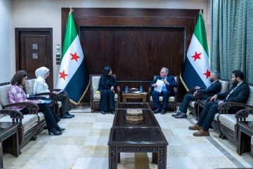 وزير المالية يستقبل السيدة رينو ياداف سفارة الهند 