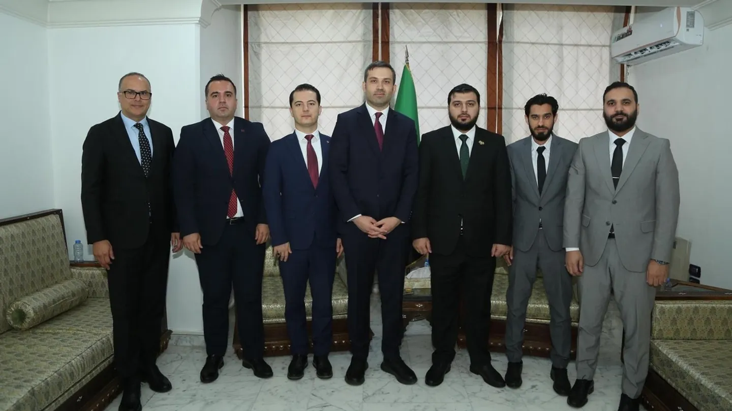 تركيا وسوريا تبحثان تعزيز التعاون في مجالات الاتصال والإعلام