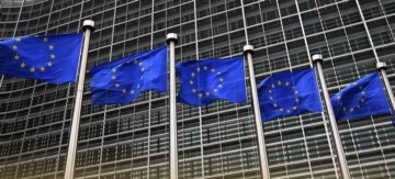الاتحاد الأوروبي يفرض عقوبات على أفراد ومنظمات على صلة بنظام الأسد