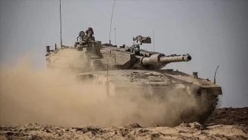 الجيش الإسرائيلي يعلن احتراق إحدى دباباته جنوب سوريا