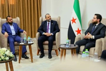 وزير التنمية الإدارية يلتقي أعضاء مجلس الشعب في إدلب