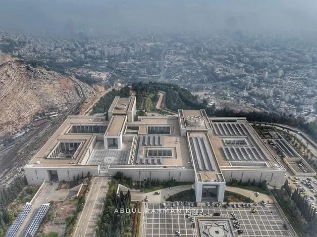 مسؤول بوزارة الطاقة: الشرع والوزراء والقصر الجمهوري سيدفعون فواتير الكهرباء