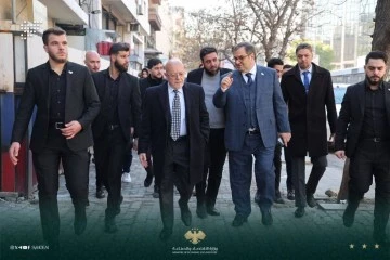 وزير الاقتصاد وحاكم مصرف سوريا يتفقدان مراكز استبدال العملة 