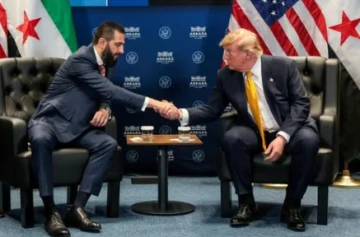 الشرع: سوريا &laquo;تمزّق صفحة من ماضيها الأليم&raquo; بإزالتها من قائمة الدول الراعية للإرهاب