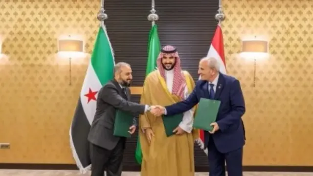 برعاية سعودية .. وزيرا الدفاع السوري واللبناني يوقعان اتفاقاً لترسيم الحدود والتنسيق الأمني