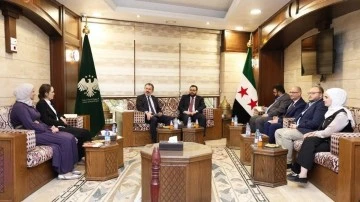 وزير الزراعة يبحث مع رئيس بعثة الصليب الأحمر الدولي دعم القطاع الزراعي 