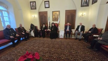 غرفة تجارة حلب تقدم التهاني للطوائف المسيحية 