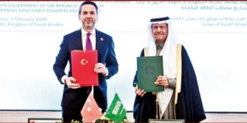 تركيا والسعودية تفتحان الطريق أمام استثمارات ضخمة في الطاقة المتجددة بـ5 آلاف ميغاواط