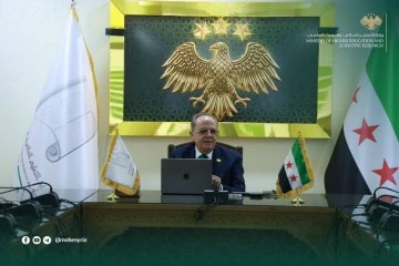 وزير التعليم العالي يناقش خلال الاجتماع مجلس أمناء الجامعات الافتراضية إمكانية التبرع بأجهزة الحاسوب 