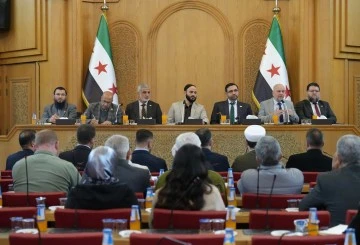 محافظ حلب ترأس  ورشة عمل لمناقشة رؤية حلب الكبرى 