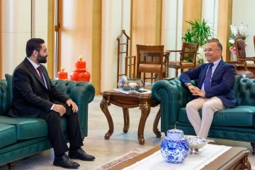 القنصل العام السوري في غازي عنتاب علي مصطفى يزور والي غازي عنتاب كمال تشيبر