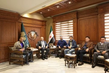 رئيس غرفة تجارة حلب يستقبل وفدا من ر جال الأعمال الاتراك 